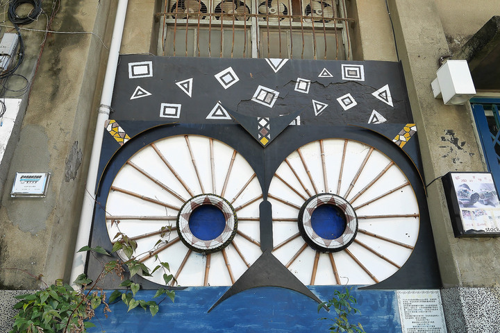 臺中市 東區 臺中後火車站與20號倉庫 — 略帶頽廢風的倉庫,即將再出發的藝文空間