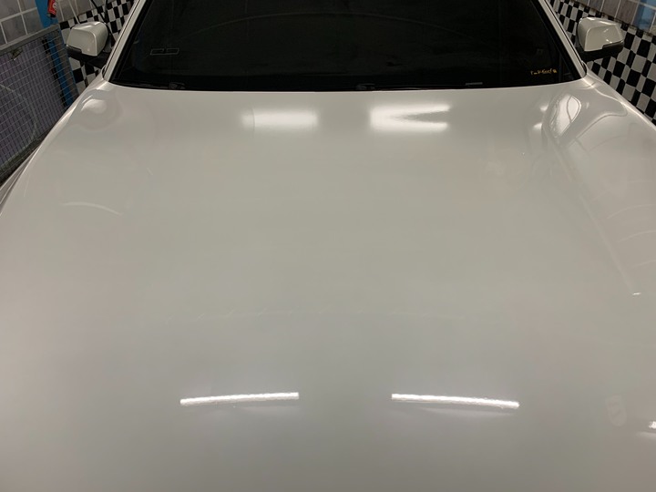 ［BMW 7系列］鍍膜分享 5年的白車鍍完還是一樣亮9