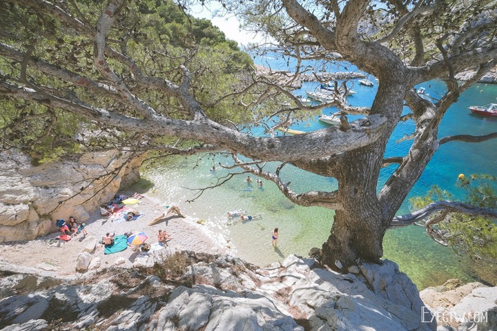 南法｜馬賽Marseille｜Calanques de Marseille卡朗格國家公園｜峽灣健行｜隱密的美麗沙灘