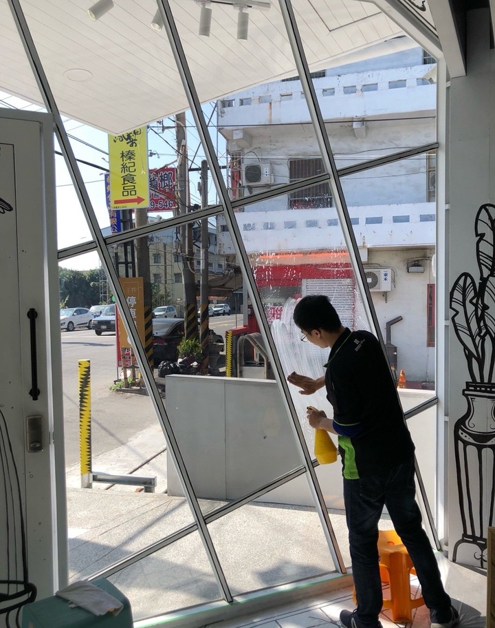 店面貼隔熱紙T1-40 防曬 隔熱 省電 隱私 一次搞定