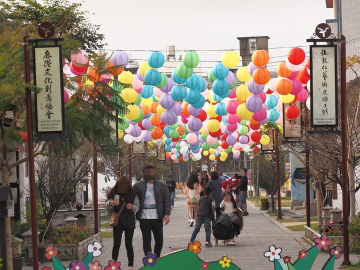 彰化 鹿港 桂花巷藝術村 — 融合日式宿舍與彩繪,好玩又好拍,逛老街以外的另一選擇
