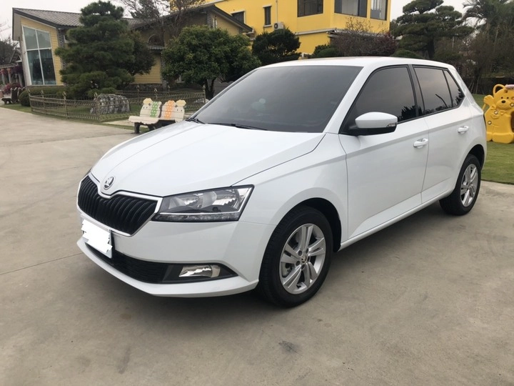 Skoda Fabia 1 0tsi 超值小車全新開箱心得分享 Mobile01