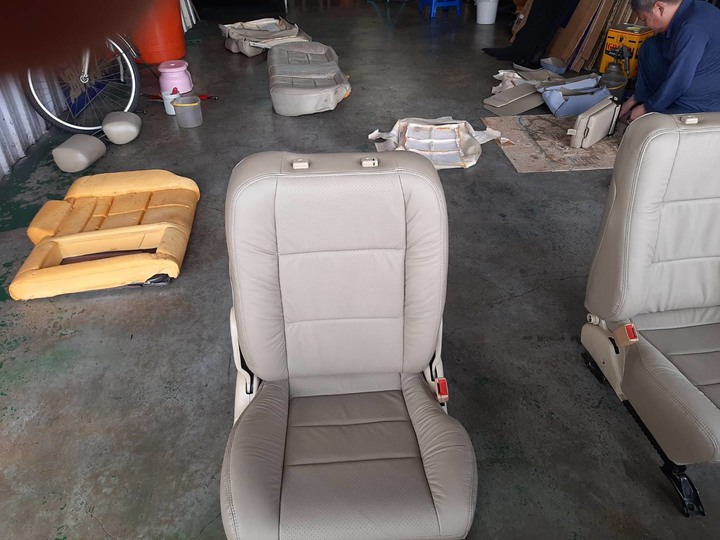 99年 Tierra 1.8 ghia 21歲的生日禮物~(單元3車內皮椅更新)
