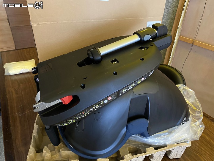 [開箱分享] 2020年 Britax Romer Dualfix 2 R 360 度旋轉 0~4 安全汽座