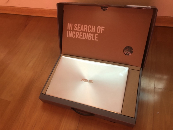 UX534 簡單開箱