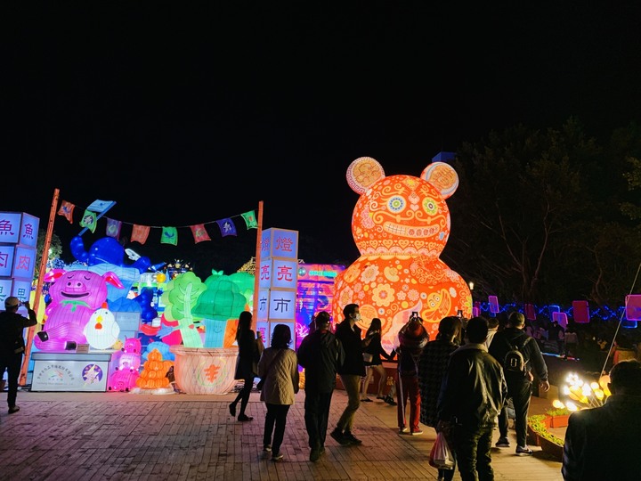 台中燈會讚拉  點亮大家心中的燈~~~