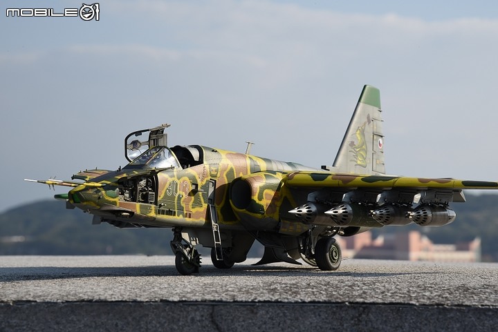 Trumpeter 1/32 Su-25 青蛙打戰車