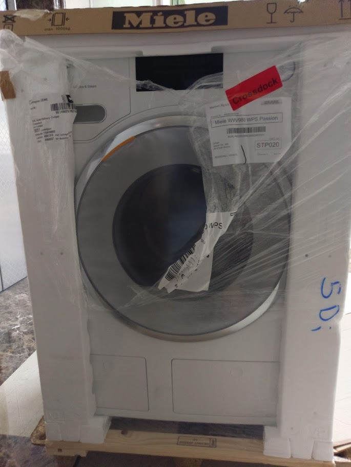 [關箱] Panasonic NA-V158MD