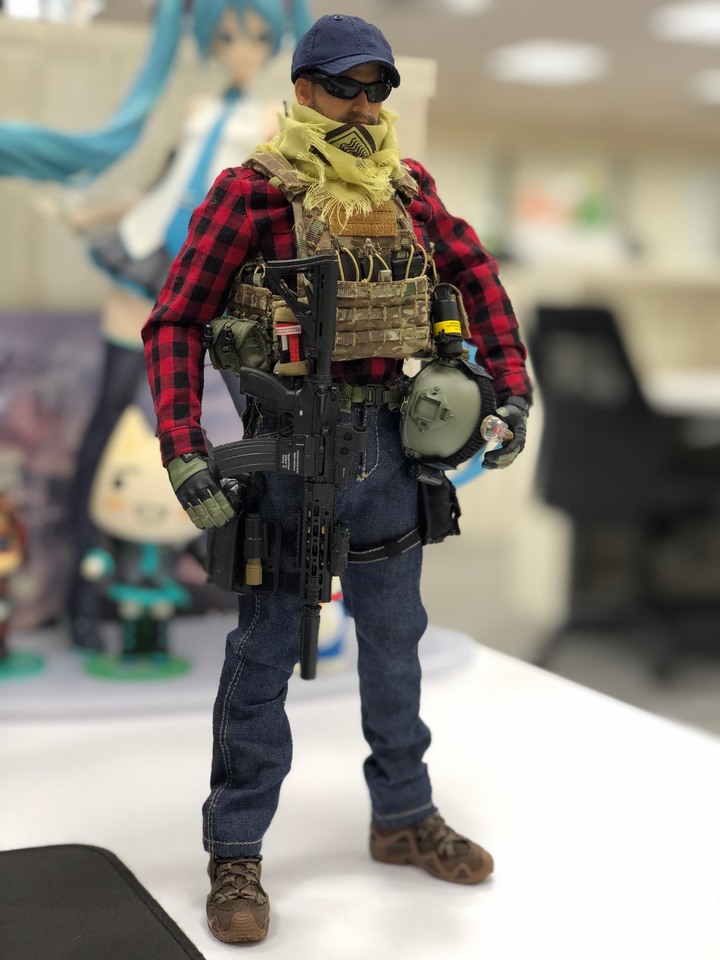 入坑! DAMTOYS 78063 US DEA SRT 1/6 軍事人偶開箱