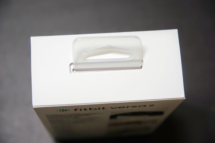 (不專業的開箱)FITBIT VERSA 2 智能運動手錶-行動支付與健康管理一錶到位!