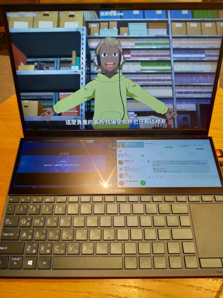 革命性的雙螢幕筆電 Zenbook Duo UX481