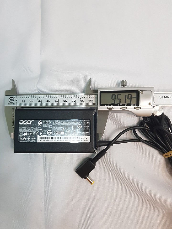 【小宅開箱】【簡測】acer Aspire 5 A515-52G 文書機的大長老