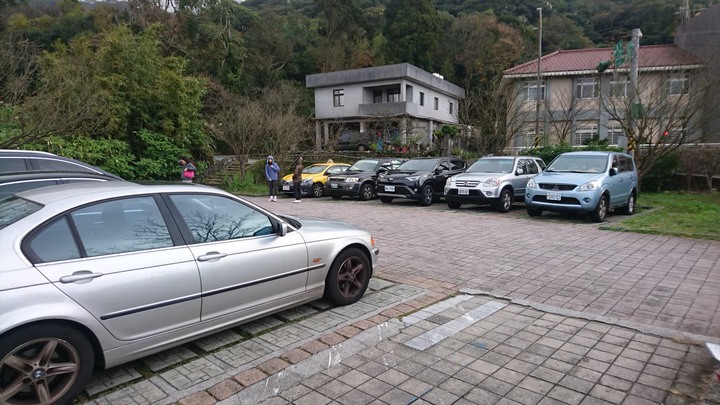 [樂山童盟] [台北北投] 悠遊"竹子湖"[猴崁湖田國小步道-百年楓香巨木-草山水道滾水頭-猴崁水圳古道-青楓步道-竹子湖黑森林-水車寮步道]