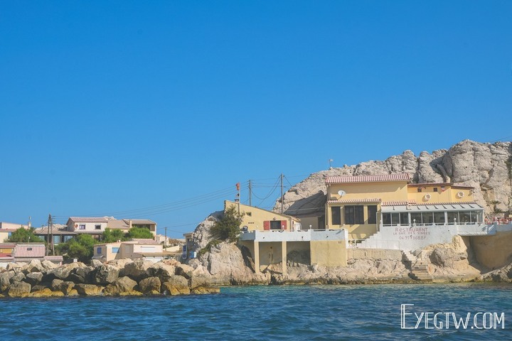 南法｜馬賽Marseille｜Calanques de Marseille卡朗格國家公園｜峽灣健行｜隱密的美麗沙灘