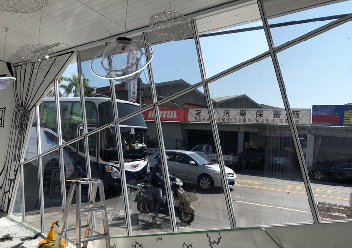 店面貼隔熱紙T1-40 防曬 隔熱 省電 隱私 一次搞定