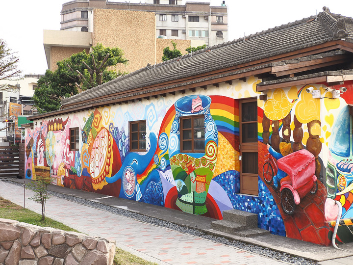 彰化 鹿港 桂花巷藝術村 — 融合日式宿舍與彩繪,好玩又好拍,逛老街以外的另一選擇