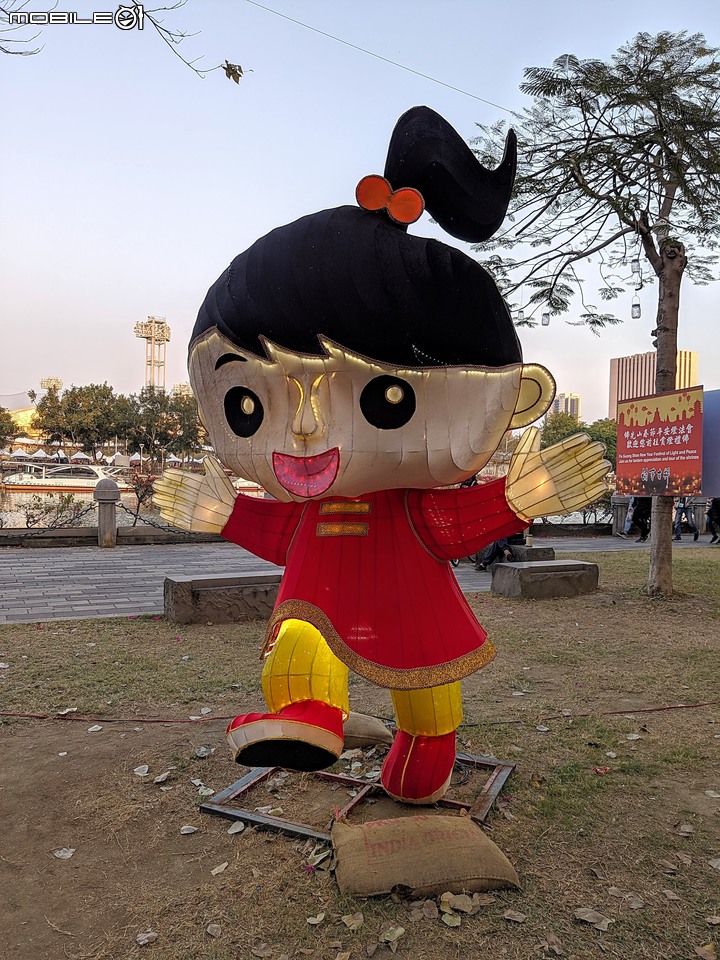 燈會藝術節 高雄市愛河高雄橋至七賢橋兩岸周邊 02/01
