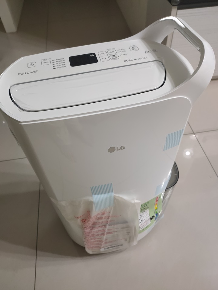 【開箱文】-終於購入想要 非 常 久 的除濕機了!!!