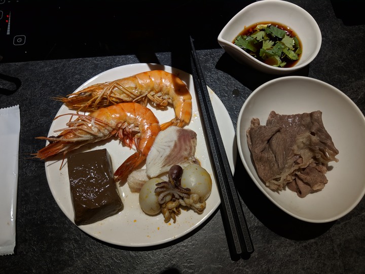【食記】台北松江南京站 椒心苑 | 大口吃鮮肉,麻辣鍋吃到飽,哈根達斯與莫凡彼