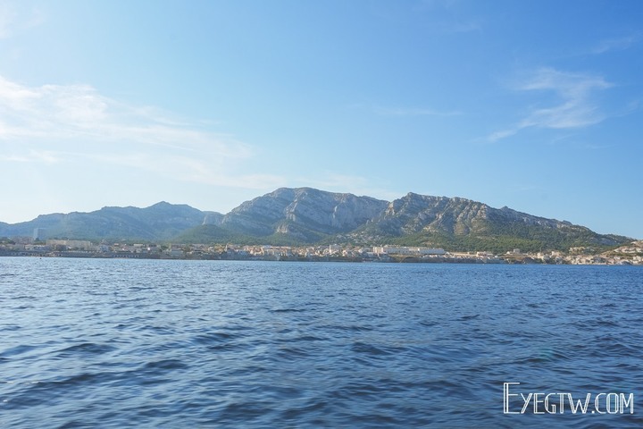 南法｜馬賽Marseille｜Calanques de Marseille卡朗格國家公園｜峽灣健行｜隱密的美麗沙灘