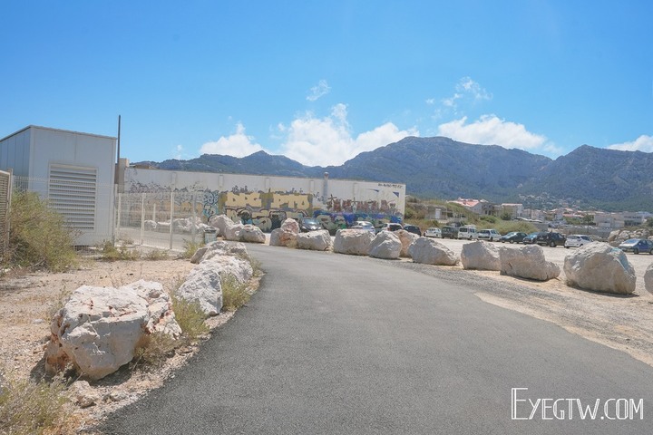 南法｜馬賽Marseille｜Calanques de Marseille卡朗格國家公園｜峽灣健行｜隱密的美麗沙灘