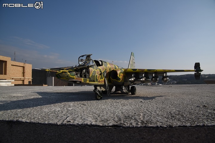 Trumpeter 1/32 Su-25 青蛙打戰車