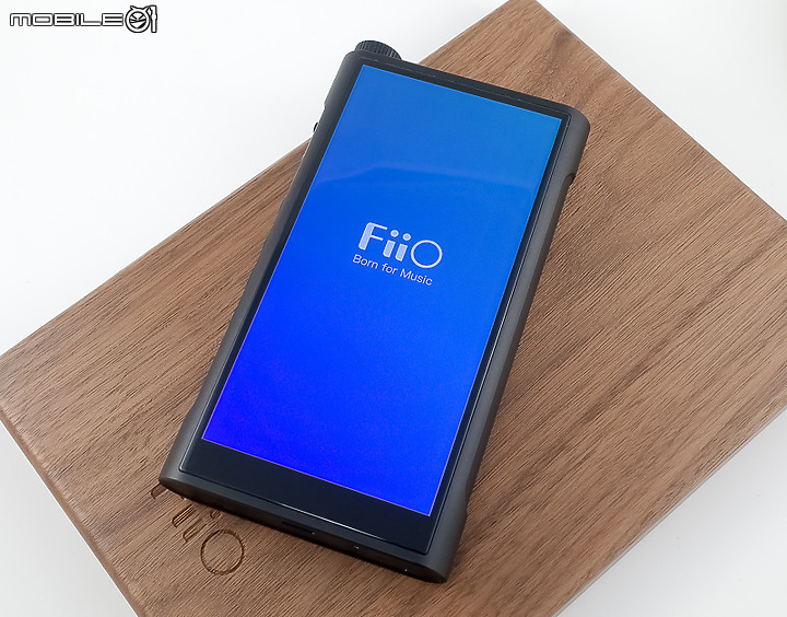 點我看大圖 【北極熊開箱】旗艦級音樂饗宴- FiiO M15