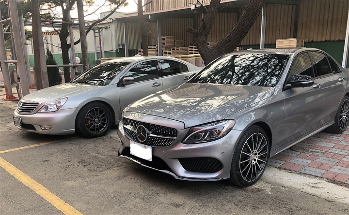 [開箱]45歲的生日禮物- 16' W205 外匯C300 AMG 入手一年後的開箱與心得分享
