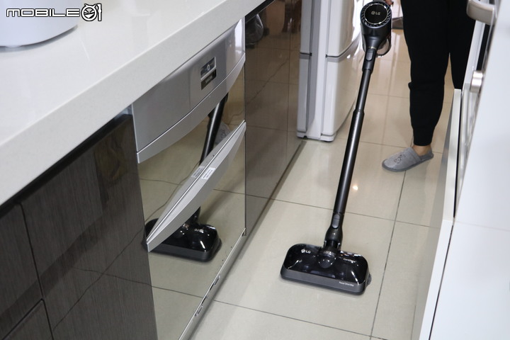 [開箱] LG A9+ 濕拖無線吸塵器搭配掃地機器人 吸塵清潔包你滿意