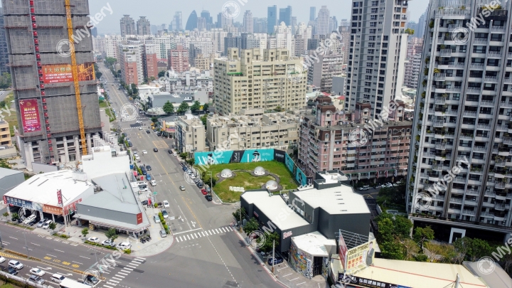 New 南屯【 泓瑞 微時代】永春東七路 五期 雙面臨路 機能明星學區便捷淨化宅 討論
