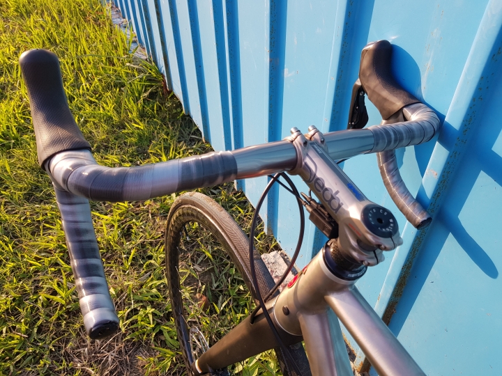 入手第一台鈦車，我的鋼管夢，夢回螺旋鈦 Lynskey Helix