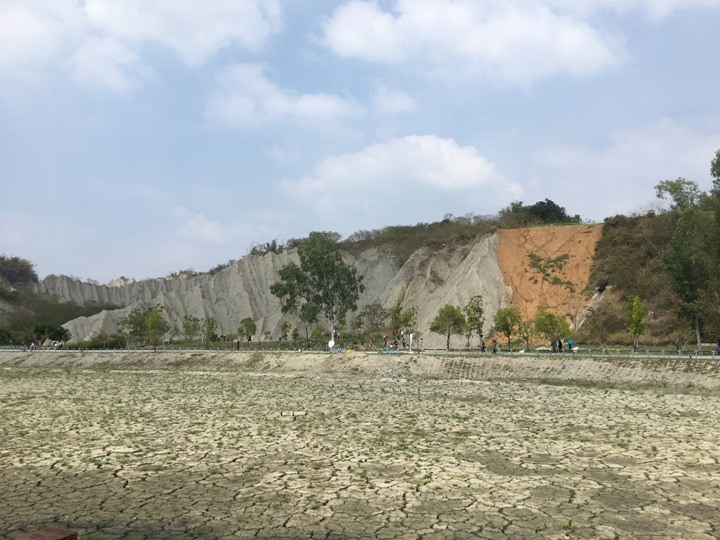 騎 車 到 月 球 ( 燕 巢、田 寮 )