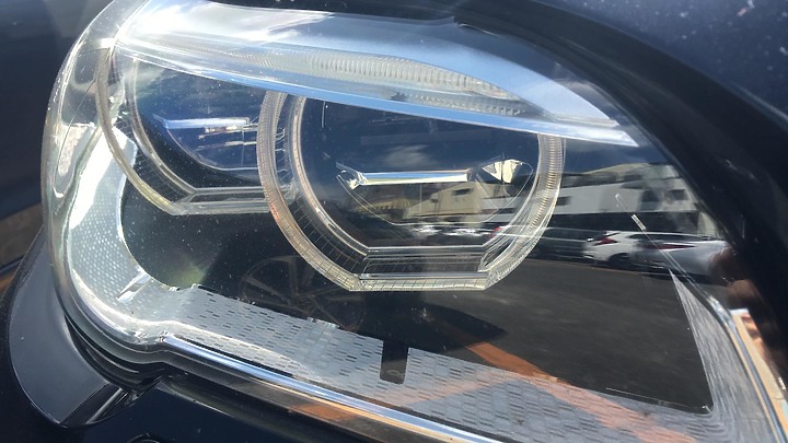 F10 Adaptive LED 頭燈照射亮度衰減可更換嗎?
