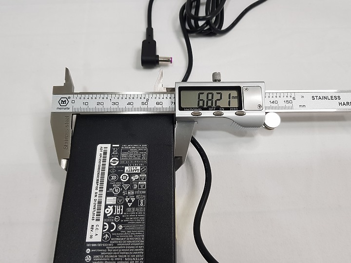 【小宅開箱】acer Aspire 7 A715-74G 披著假皮的猛獸