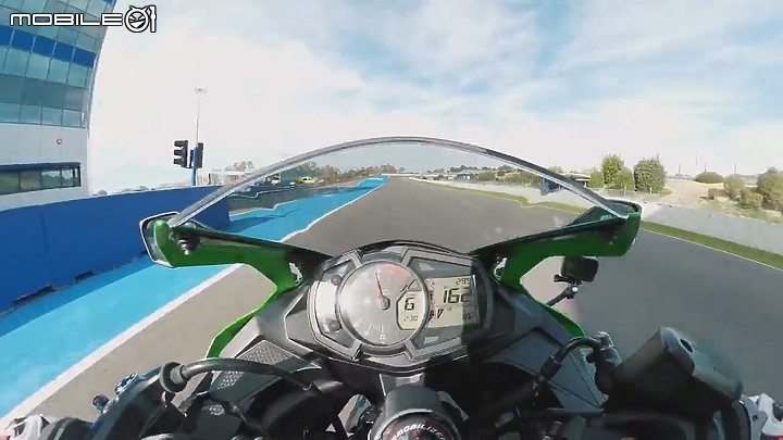 【海外快訊】250c.c. 還是機慢車 ？Kawasaki Ninja ZX-25R 用五檔 160km/h 替交通部示範機慢車有多快！