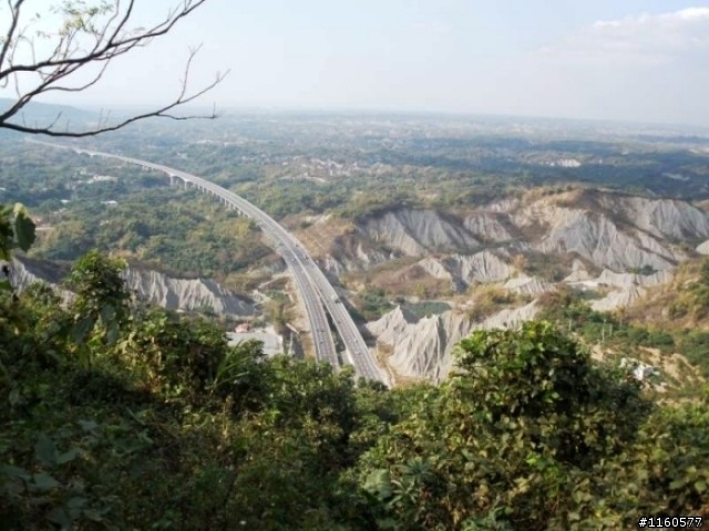 騎 車 到 月 球 ( 燕 巢、田 寮 )