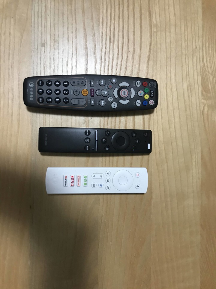 三星UA55RU7400WXZW 開箱