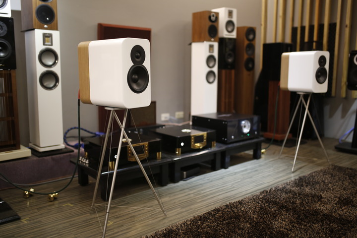 Q Acoustics Concept 300 非常好聽又漂亮的工藝極品