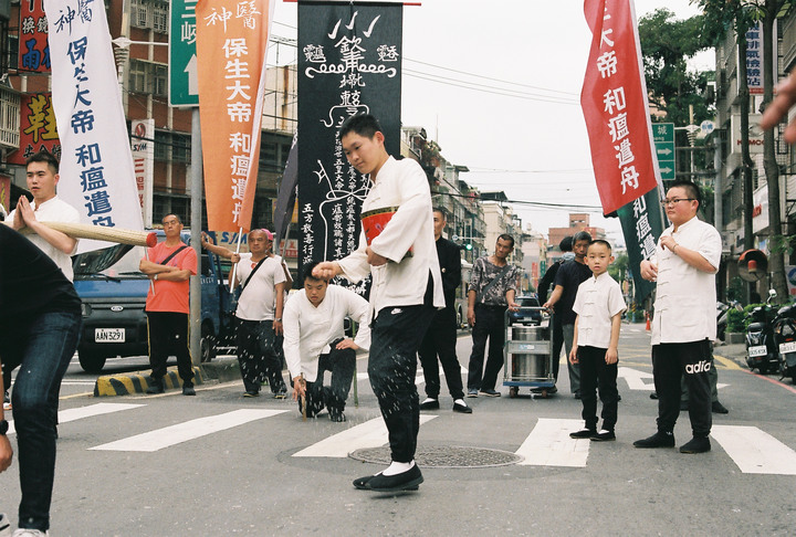 恭送瘟王千歲回天庭圓滿[EOS 300][C200][50.8II]
