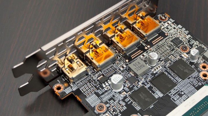 A卡中階生力軍 Gigabyte RX5600XT Gaming OC 開箱