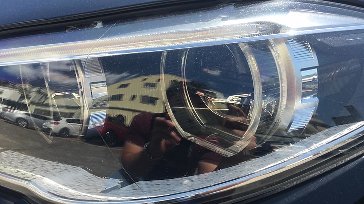 F10 Adaptive LED 頭燈照射亮度衰減可更換嗎?