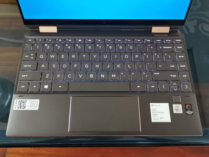 點我看大圖 HP Spectre X360 13 黑金色 簡單分享