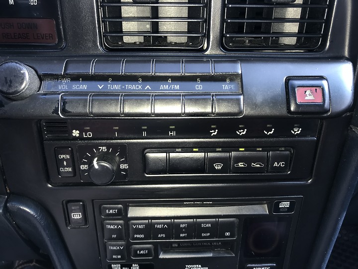 1989年出廠TOYOTA MX83 Cressida 開箱