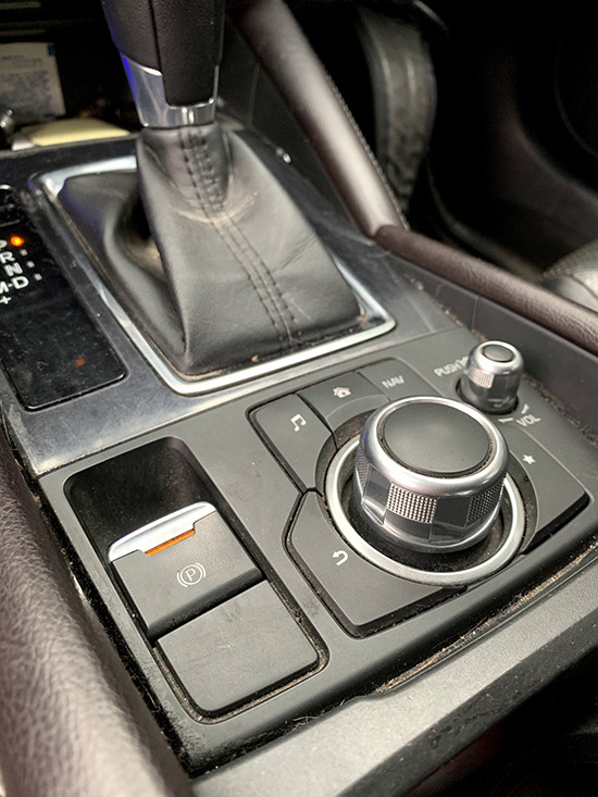 手機拍車& Mazda6入手四年心得