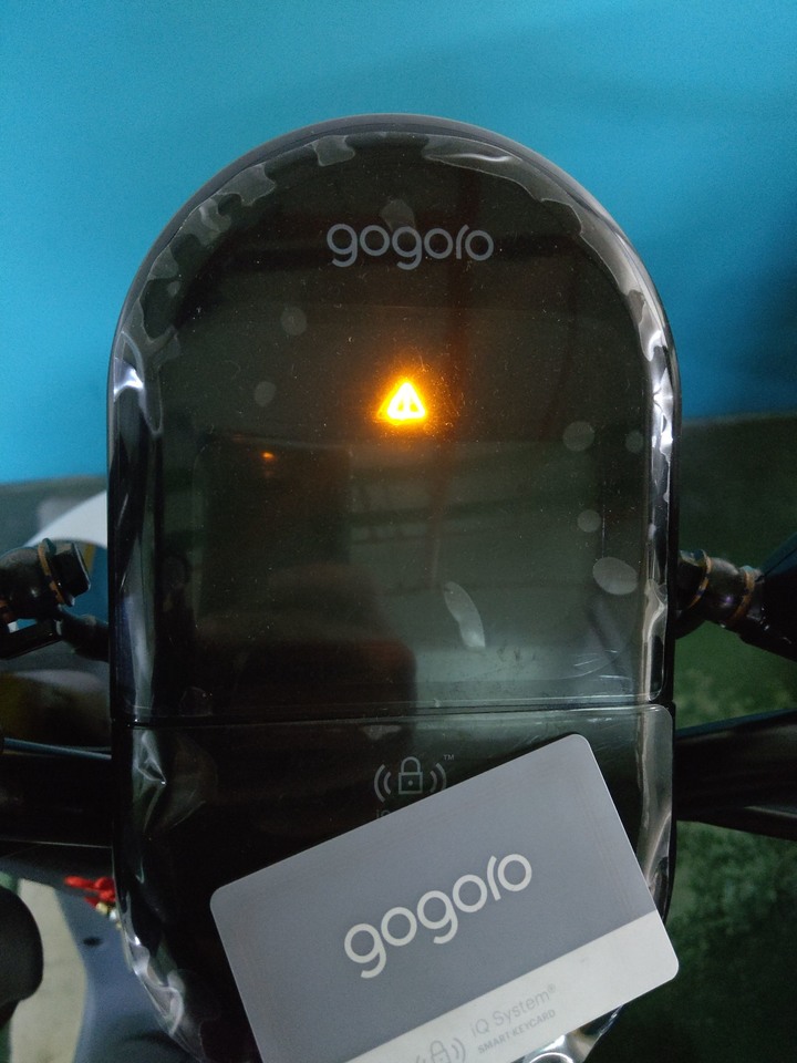 (更新最新處理狀況)Gogoro 3 plus 新車瑕疵車修不好 只能花2622元買鑰匙