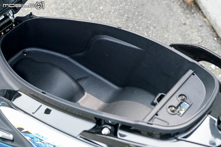 【採訪】殺氣外觀競速無止盡 SYM JET SR ABS 正式上市!
