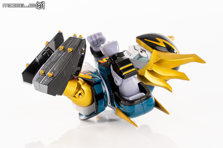 機油沸騰起來!BANDAI 超合金《疾風戰士》麥克雲地 / 黃金寶開箱報告