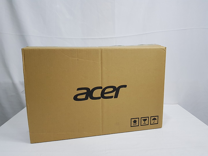 【小宅開箱】acer Aspire 7 A715-74G 披著假皮的猛獸