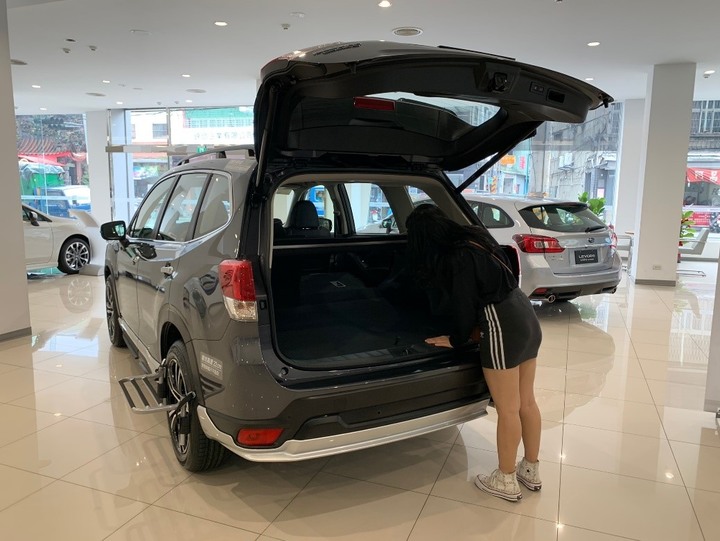 帶老婆一起去看Forester GT Edition