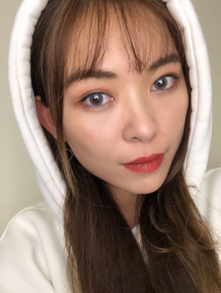 駕馭藍色隱眼混血感的成就解鎖